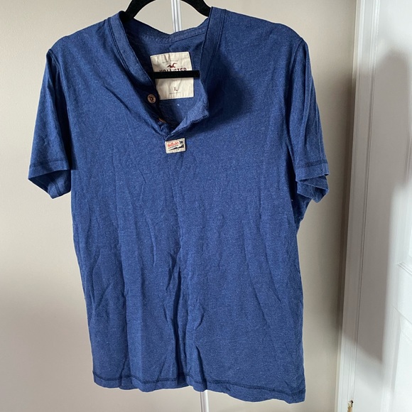 Hollister Button Front Tee - Picture 4 of 7